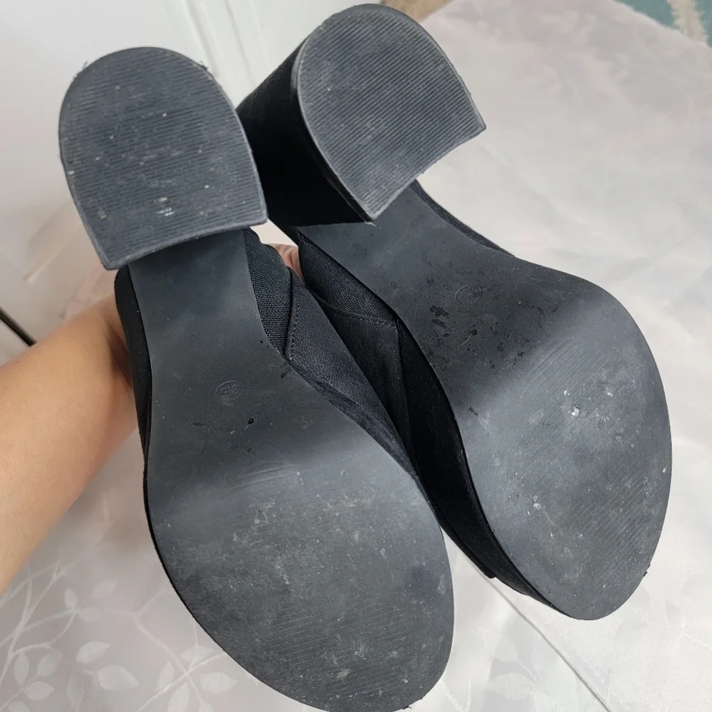 Lulu's Chandra Black Vegan Suede Block Heels Platform Open Toe Slides Mules 8.5‎